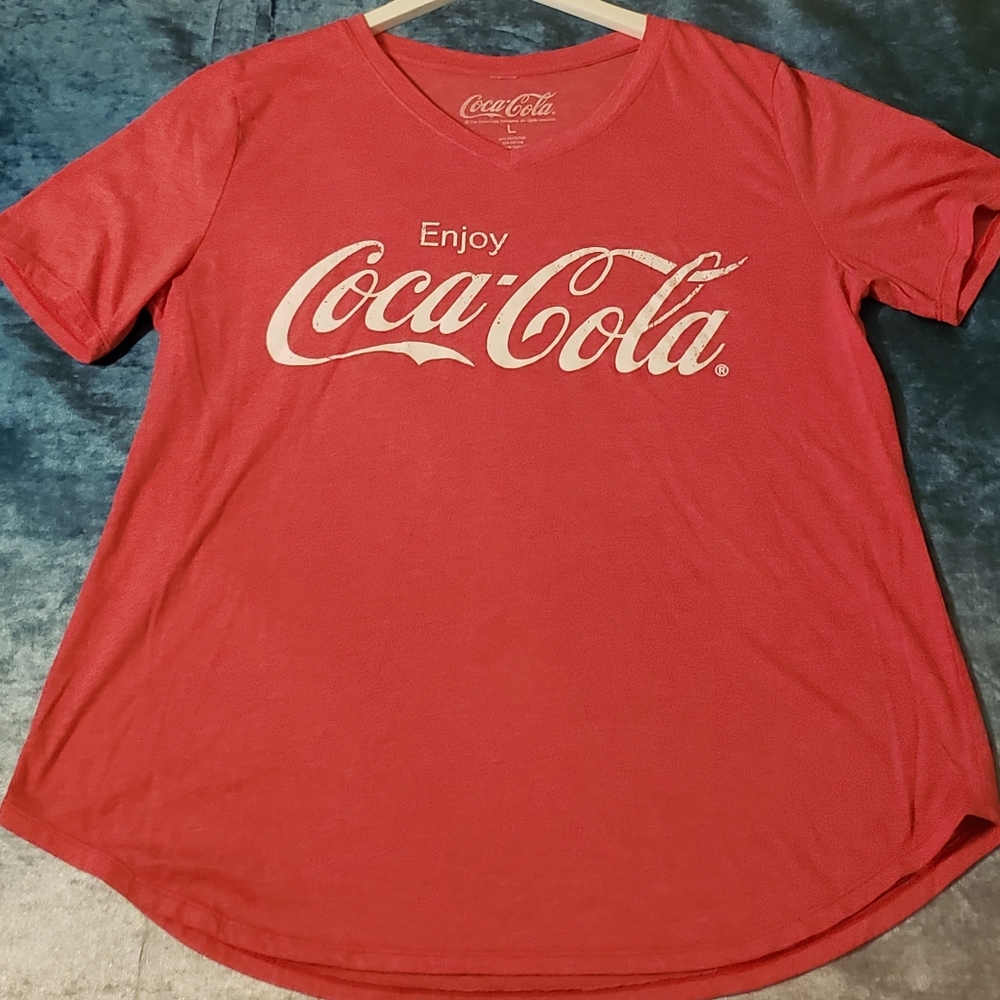 Used without tags VINTAGE Coca-Cola  LARGE Women's or Unisex v neck red tshirt.
